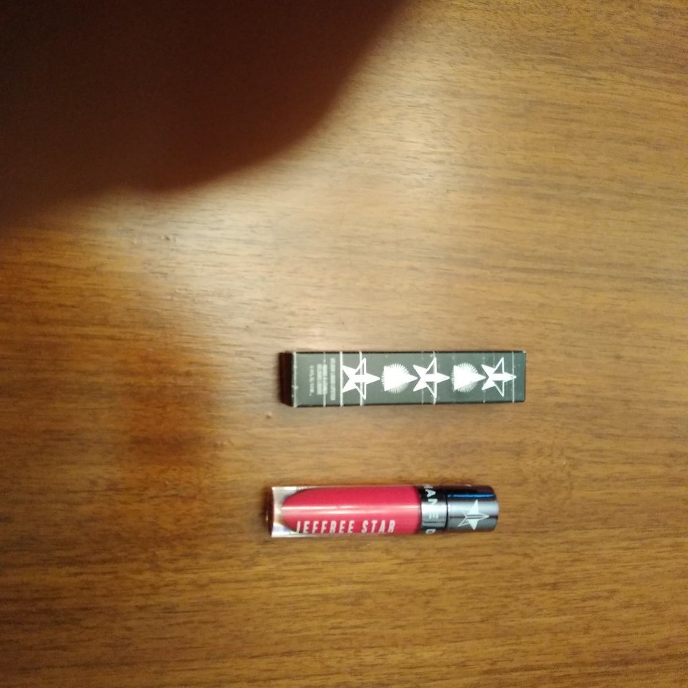 Jeffree Star velour liquid lip stick,  pink